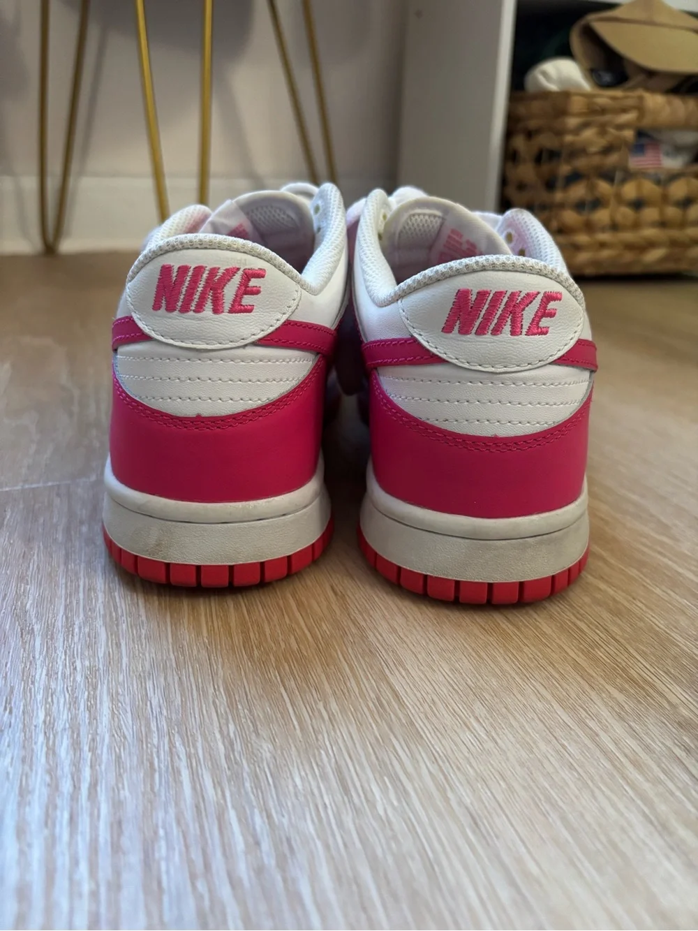 Nike Kids Low-Top Sneakers - Hot Pink & White